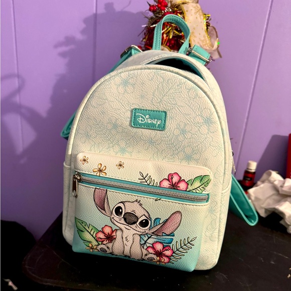 Leather loungers Disney bag